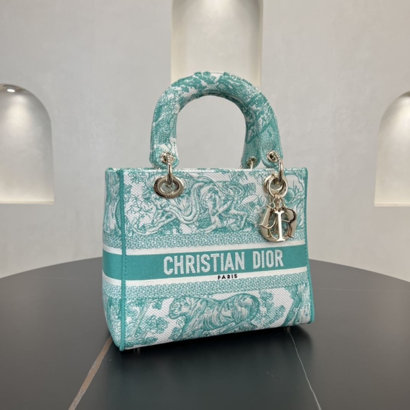 Dior Shopping Bags